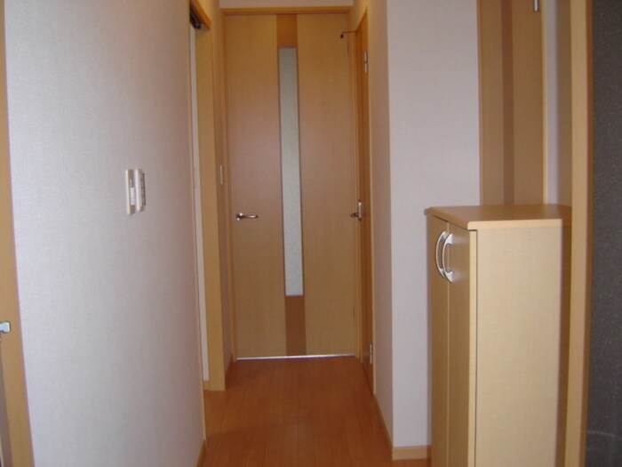 物件内観写真22　(玄関)