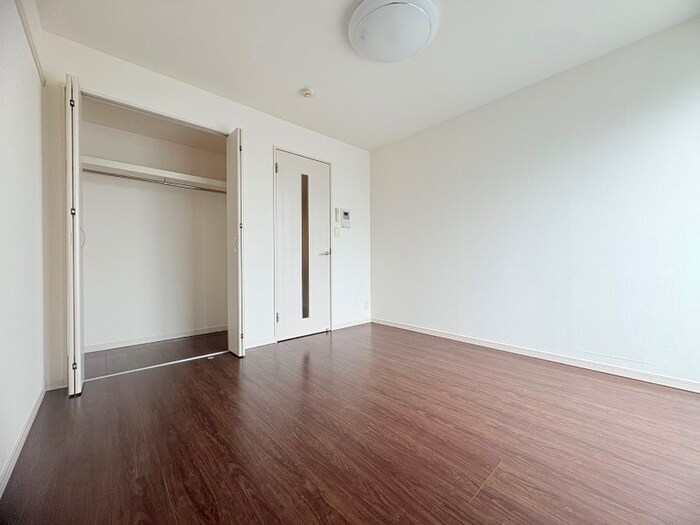 物件内観写真6　(居室)