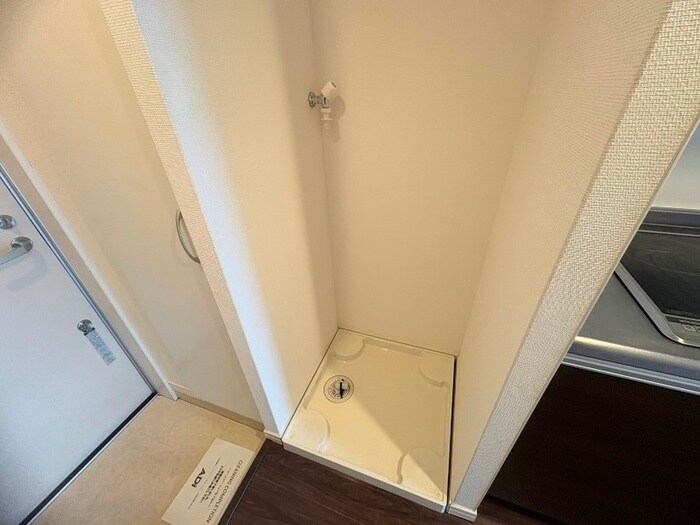 物件内観写真15　(洗濯機置場)