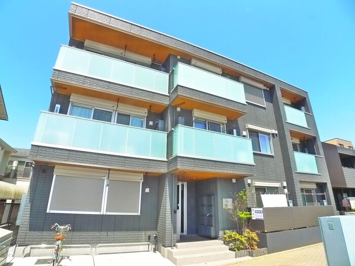 物件外観写真1　(外観写真)