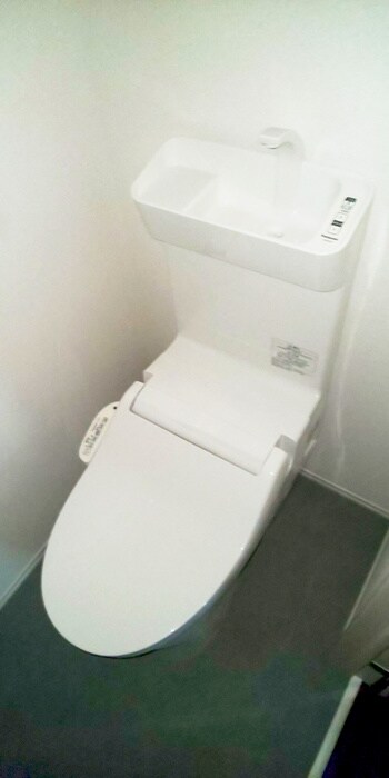 物件内観写真14　(トイレ)