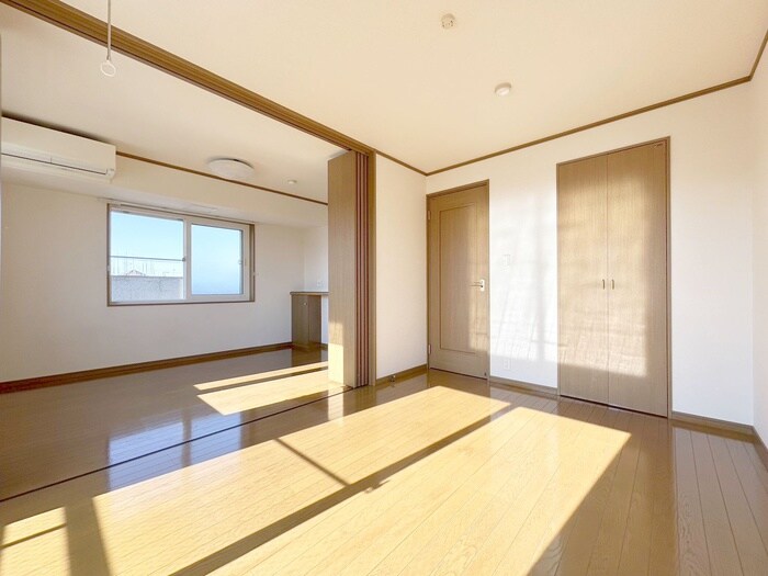 物件内観写真8　(居室)