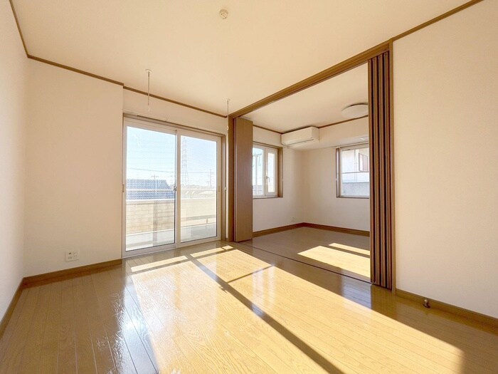 物件内観写真9　(居室)