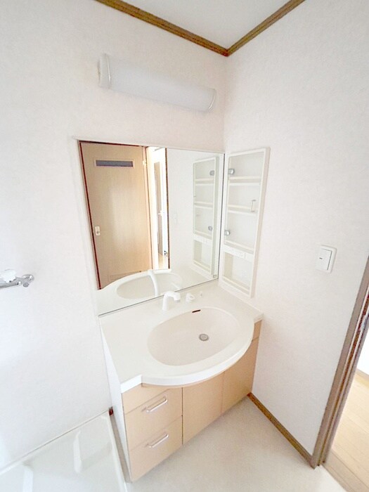 物件内観写真15　(洗面)