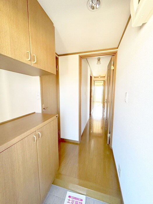 物件内観写真20　(玄関)