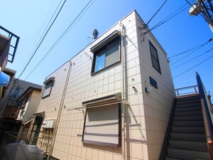 メゾン港外観写真