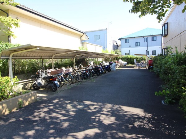 バイク置き場
