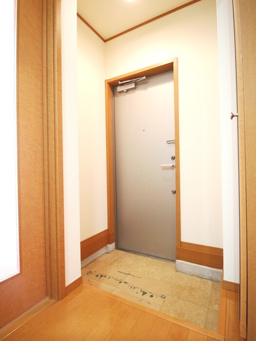 物件内観写真19　(玄関)