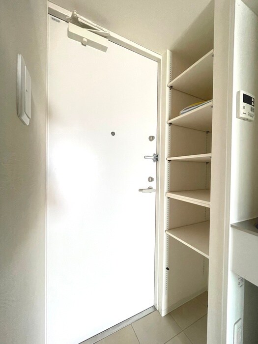 物件内観写真20　(玄関)