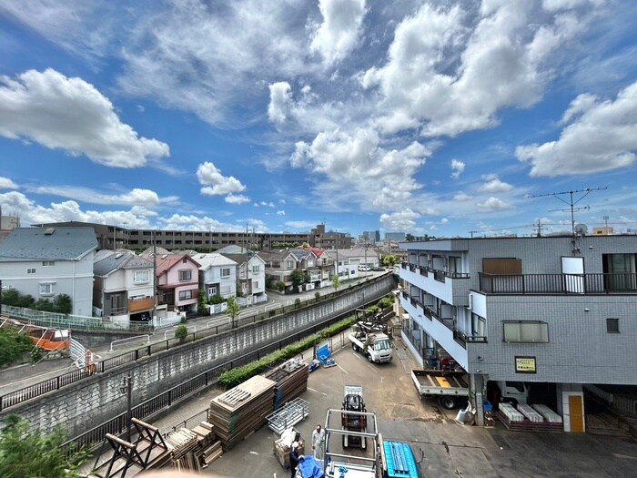 物件内観写真22　(室内からの展望)