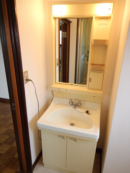 物件内観写真12　(洗面)