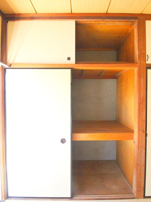 物件内観写真7　(収納)