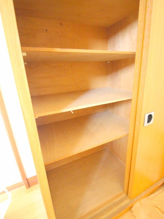 物件内観写真15　(靴箱)