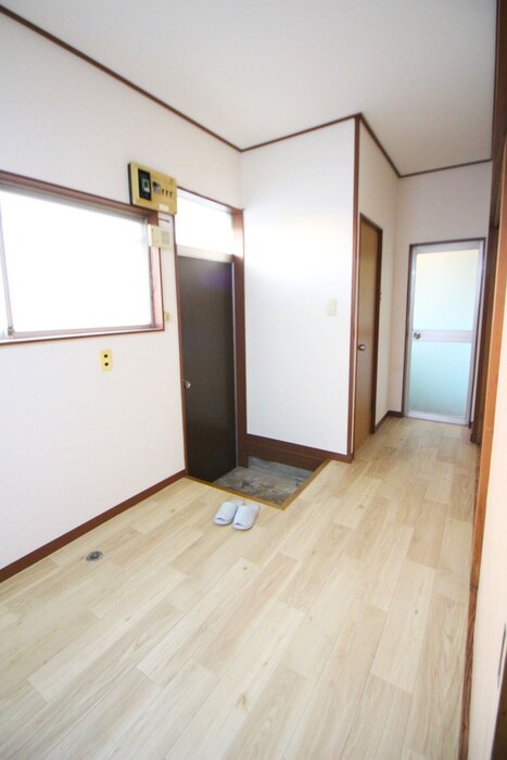 物件内観写真16　(廊下)