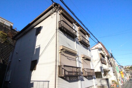 ブリリアント南太田外観写真