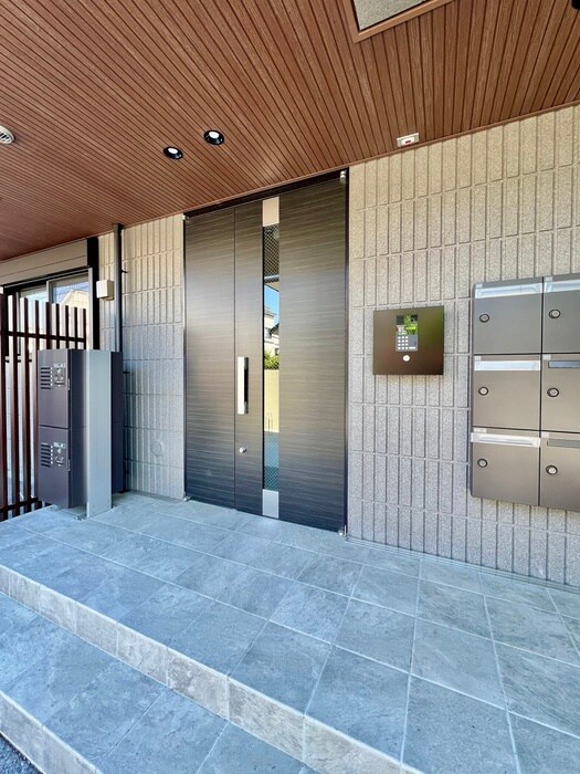 物件外観写真4　(駐車場)