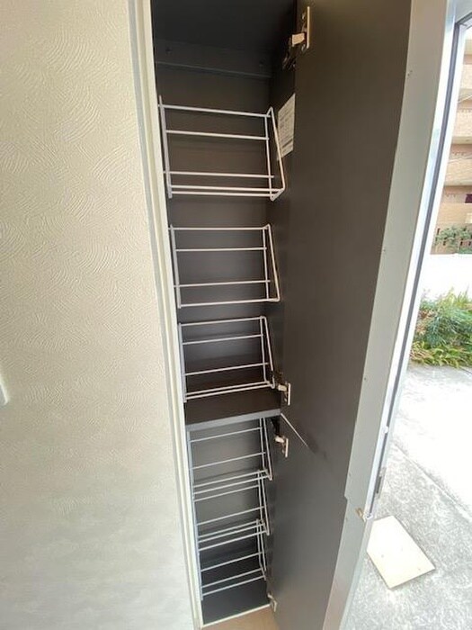 物件内観写真8　(靴箱)