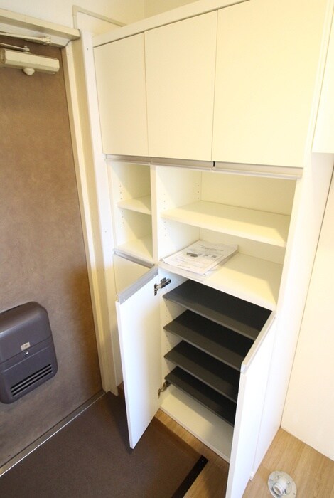 物件内観写真15　(靴箱)