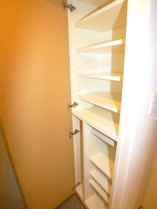 物件内観写真11　(靴箱)