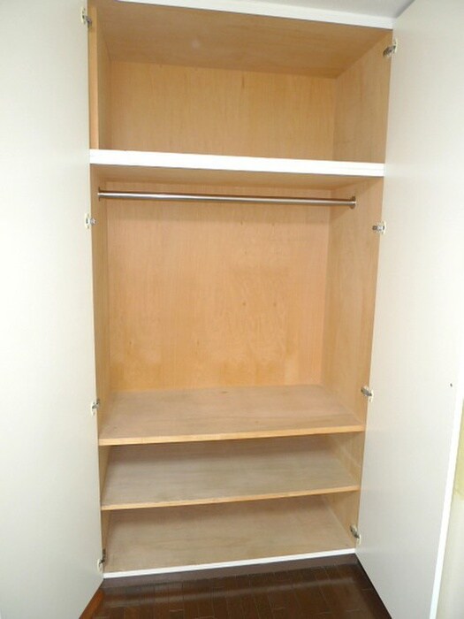 物件内観写真8　(収納)