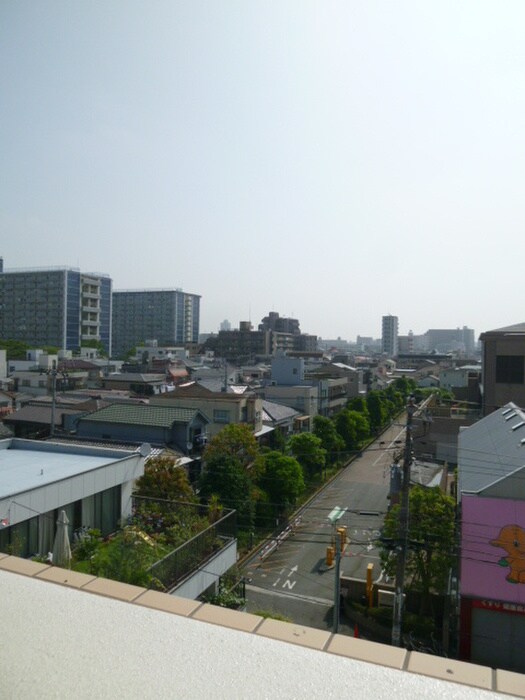 物件内観写真16　(室内からの展望)