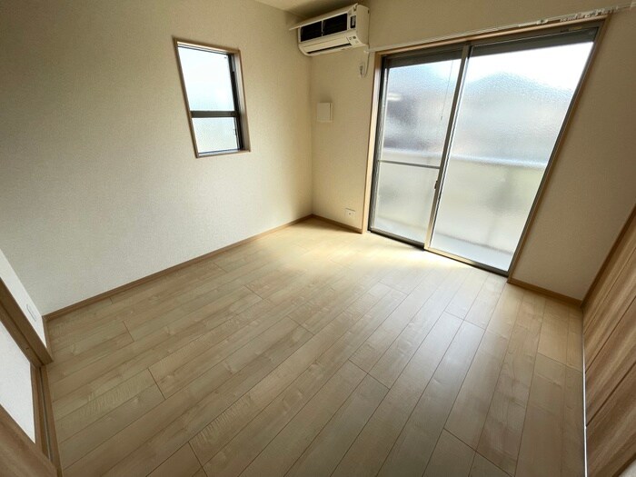 物件内観写真8　(居室)