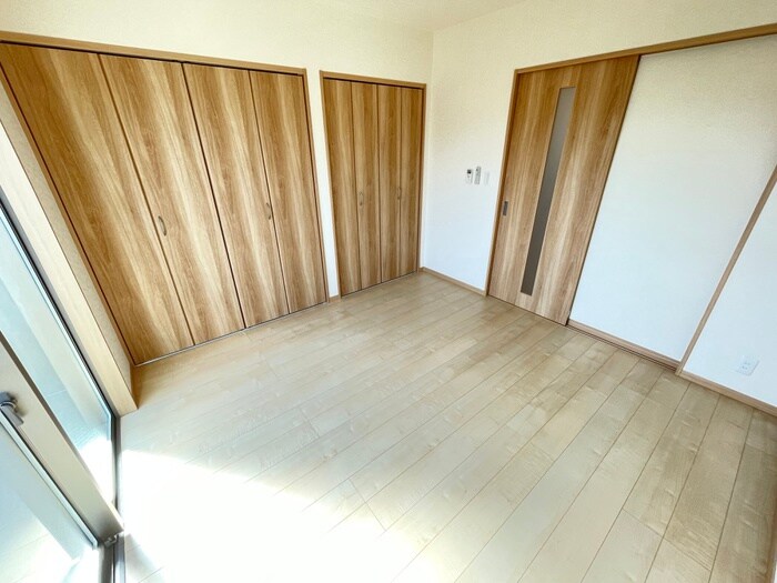 物件内観写真9　(居室)