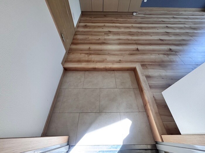 物件内観写真22　(玄関)