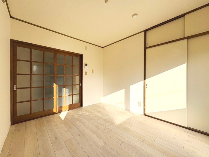 物件内観写真8　(居室)