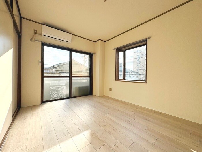 物件内観写真10　(居室)