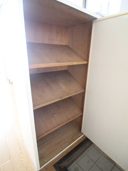 物件内観写真16　(靴箱)