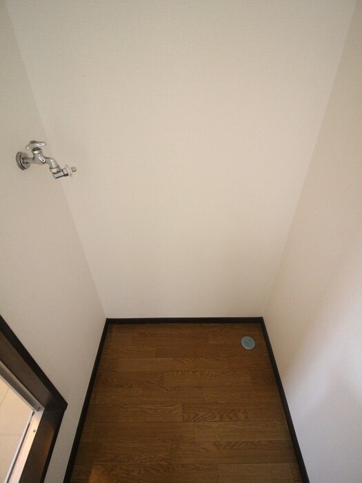 物件内観写真20　(洗濯機置場)