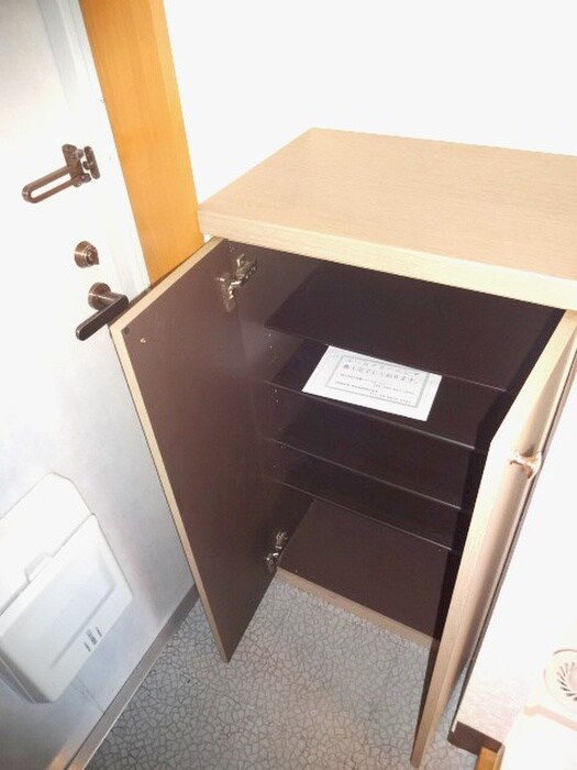 物件内観写真14　(靴箱)