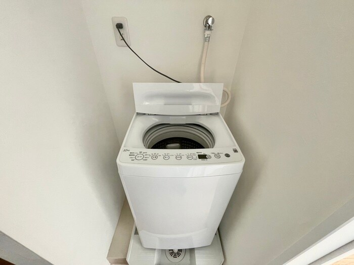 物件内観写真13　(洗濯機置場)