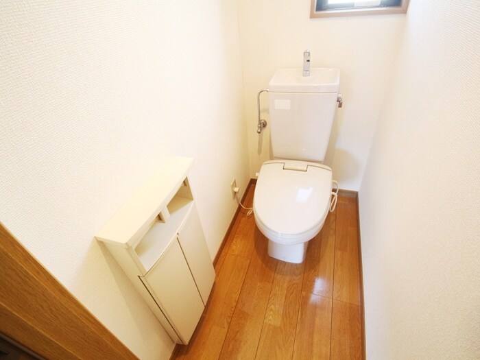 物件内観写真15　(トイレ)