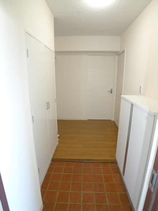 物件内観写真19　(廊下)