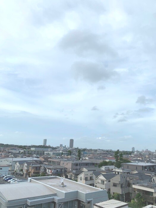 物件内観写真22　(室内からの展望)