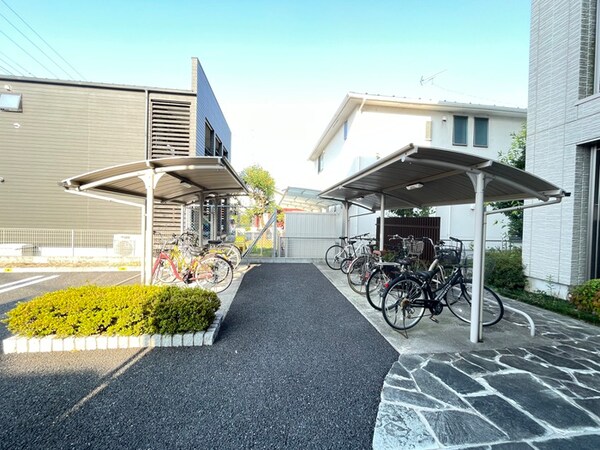 駐輪場