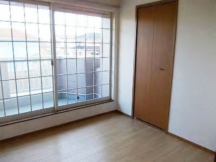 物件内観写真10　(居室)