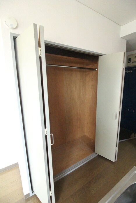 物件内観写真8　(収納)