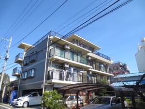 リバティ外観写真