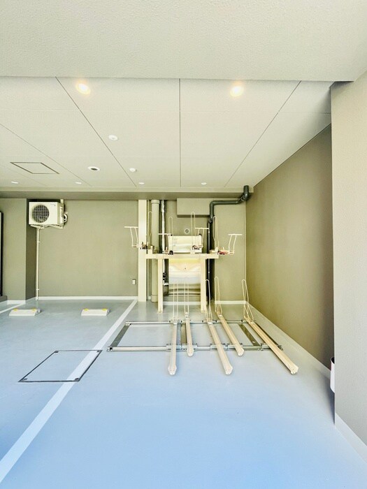 物件外観写真5　(駐輪場)