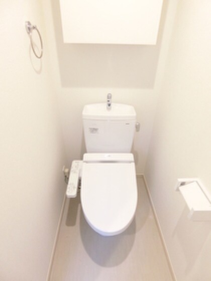 物件内観写真14　(トイレ)