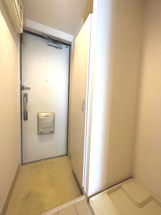 物件内観写真18　(玄関)
