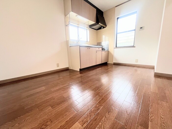 物件内観写真9　(居室)