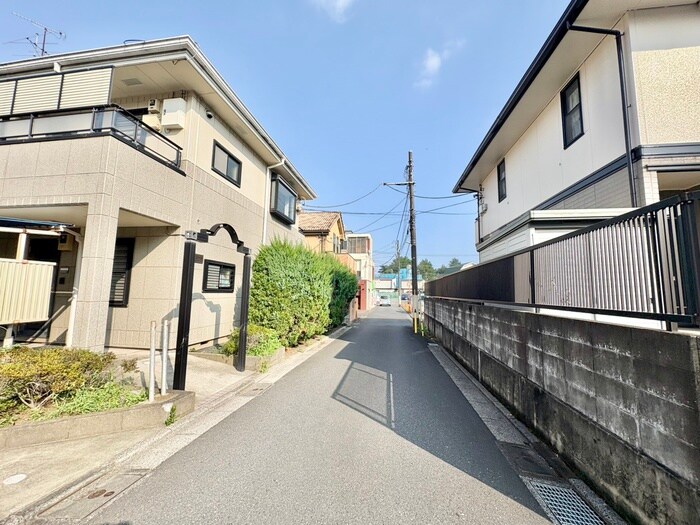 物件外観写真3　(周辺環境)