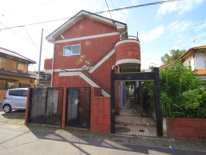 シティパレス北本第5のエントランス部分