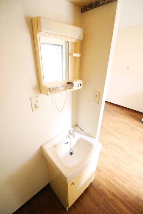 物件内観写真11　(洗面)