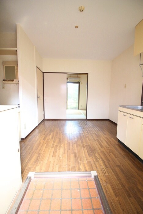 物件内観写真17　(玄関)