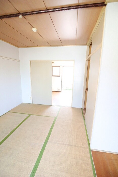 物件内観写真18　(居室)